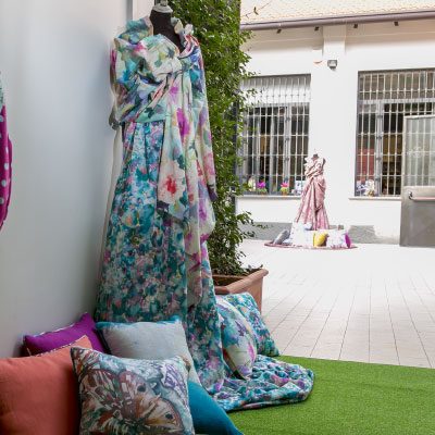 banner-3-chi-siamo-showroom-aldo-versi-milano-carte-da-parati-tessuti-arredo showroom milano aldo verdi